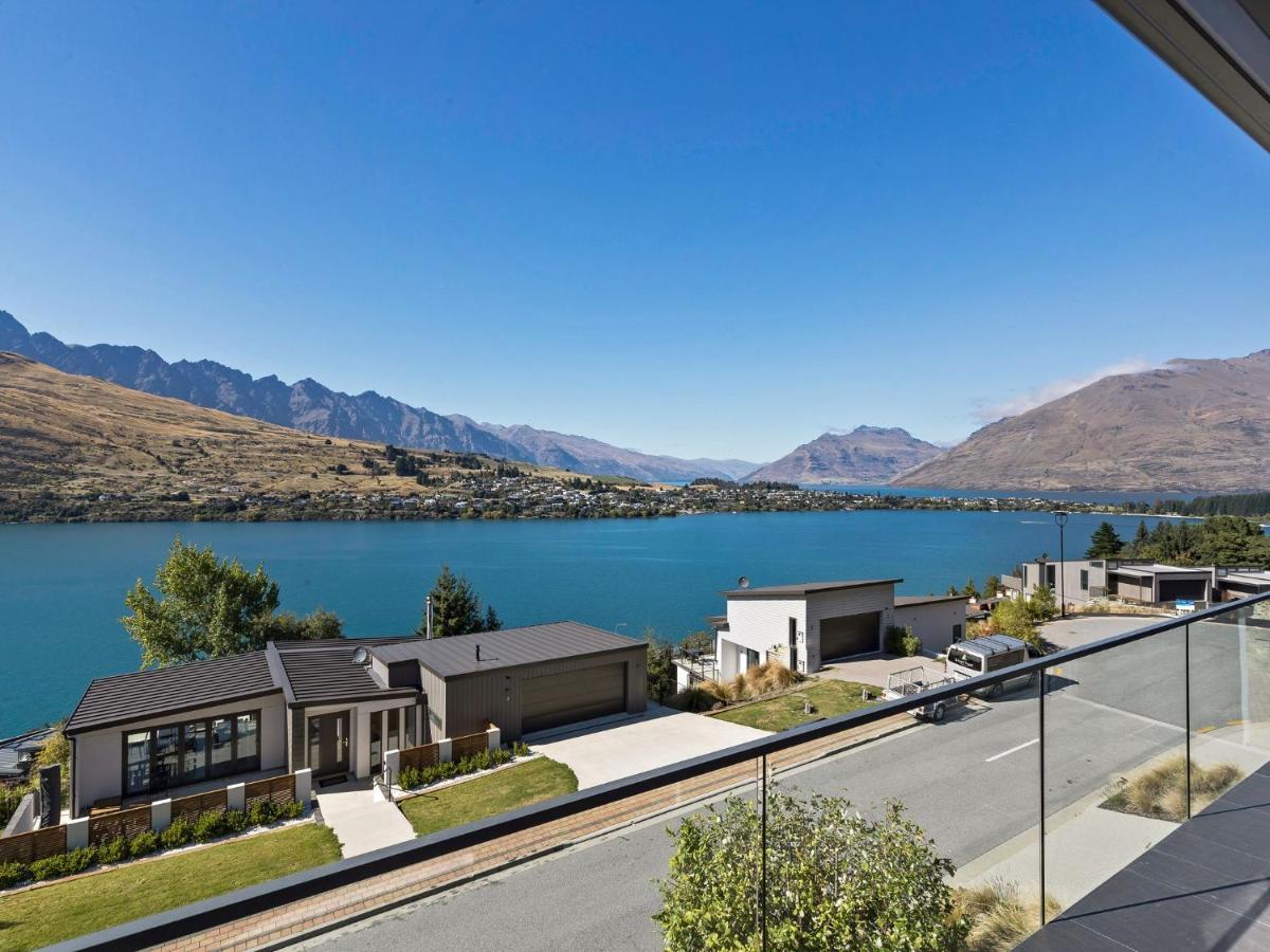 Villa St Matthews Views Cecil Queenstown Exterior foto